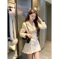 批发2025年白茶秋冬新款纯欲<b class='q'>设计</b>感修身收腰短裙千金小香风连衣裙女