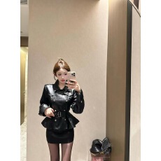 批发美式街头小众双排扣设计感机车风皮衣收腰皮外套高腰包臀短裙套装