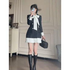 批发法式气质绝美蝴蝶结女神范<b class='q'>条纹</b>连衣裙秋季小香风复古收腰a字<b class='q'>短裙</b>