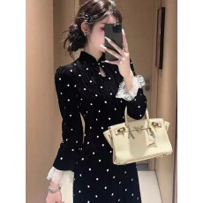 批发高级感小众短款<b class='q'>牛仔</b>外套女秋季新款美式穿搭正肩修身显瘦夹克上衣