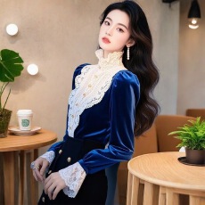 批发独特蓝色丝绒上衣女2025春季洋气修身显瘦<b class='q'>蕾丝</b>拼接内搭<b class='q'>打底衫</b>推荐