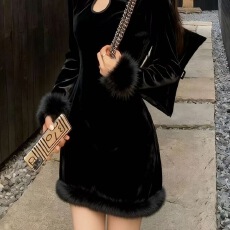 批发中式旗袍改良连衣裙秋冬新款收腰毛毛拼接袖口长袖修身显瘦短裙