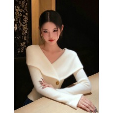 温柔风女神范高级感白色大翻领毛衣秋冬新款名媛风长袖针织衫上衣