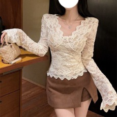 批发纯欲性感v领上衣<b class='q'>女</b>秋冬小香风加绒蕾丝打底衫内搭巨好看独特绝美