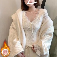 批发可爱风秋冬新款水溶蕾丝V领长袖打底衫毛衣外套的气质内搭上衣女