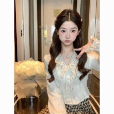 批发蕾丝法式甜美减龄宫廷<b class='q'>长袖</b>衬衣秋新款边显荷叶女上衣衬衫短款上衣