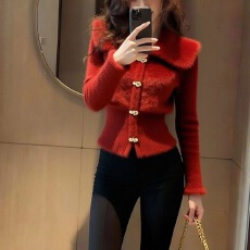 批发2025年新年圣诞氛围感小香风设计师气质显瘦显贵针织衫加厚<b class='q'>上衣</b>