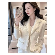 批发名媛气质小香风白色<b class='q'>外套</b><b class='q'>女</b>2025年爆款秋冬小个子独特漂亮短款西装