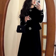 批发新中式复古小香风丝绒上衣半身裙两件套装韩剧<b class='q'>女</b>主富家千金国风秋