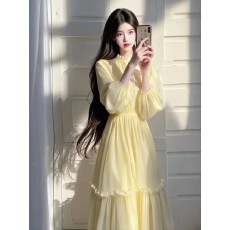 批发春季法式气质名媛高端女神范高级感漂亮独特黄色收腰<b class='q'>连衣裙</b>
