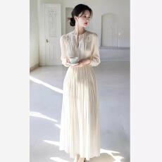 批发法式高级感爆款白色<b class='q'>连衣裙</b>女2026春季新款高端气质大方得体长裙子