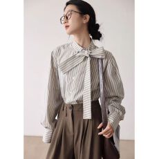 批发蝴蝶结条纹衬衫<b class='q'>女</b>春秋<b class='q'>新款</b>洋气减龄长袖上衣法式设计感慵懒风衬衣