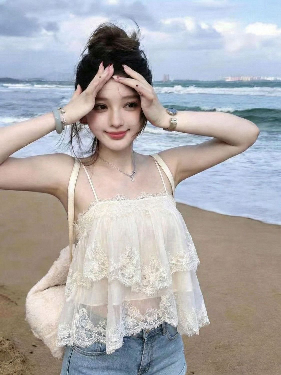 2026 새로운 품격 순수한 욕망 바람 슈퍼 요정 레이스 셔츠 디자인 센스 작은 대중 맨위 표지 고기 슬림해 보이는 달콤함