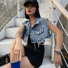 批发小众<b class='q'>设计</b>感春夏季超短款无袖毛边牛仔马甲女辣妹百搭宽松chic马夹