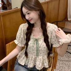 批发法式甜美小清新碎花衬衫女夏季系带木耳边方领短袖衬衣修身短上衣