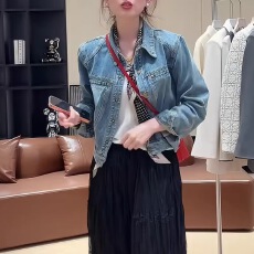 批发复古简约短款牛仔外套女2026<b class='q'>春</b>季宽松小个子时尚显瘦夹克开衫上衣