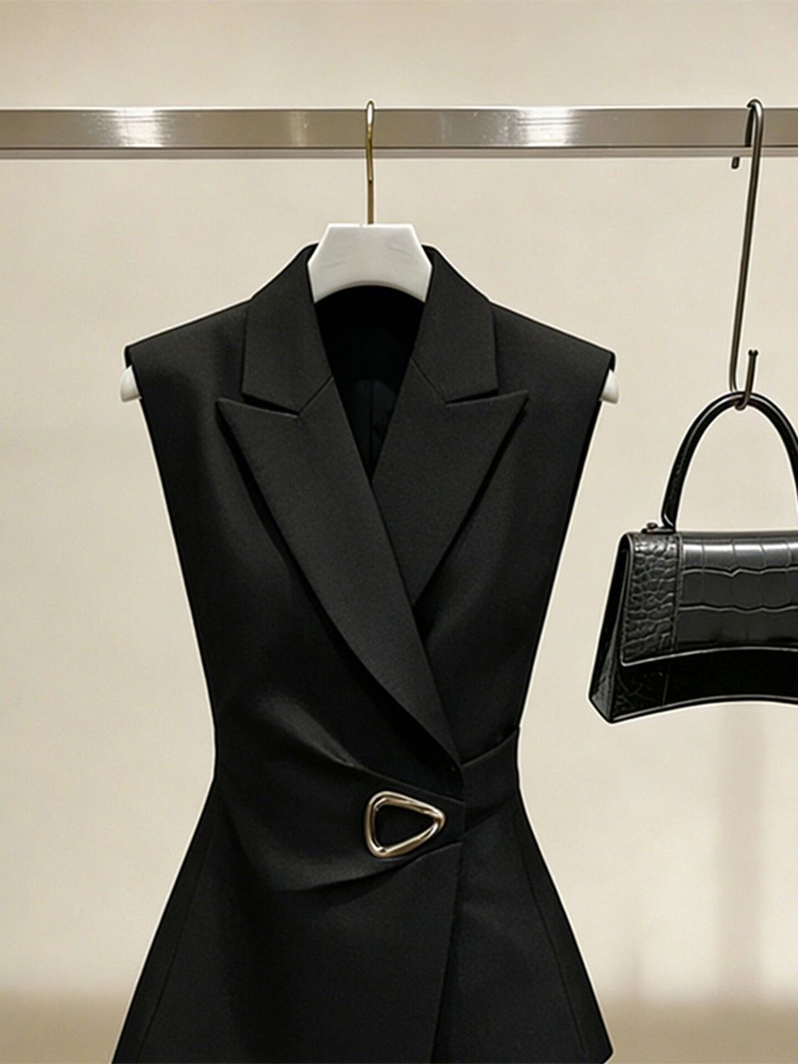 2026 봄 여름 새로운 자이언트 잘 생긴 고급 프랑스식 사소한 빛 럭셔리 작은 대중 아니요 명중 섹션 검정색 정장 베스트 맨위