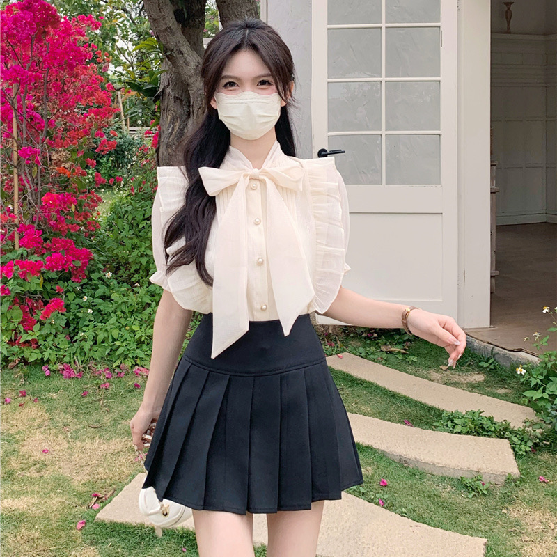 부드러운 바람 나비 매듭 프릴 거품 소매 여성 셔츠 여름 새로운 외국 가스 다용도 슬림해 보이는 맨위 트렌디