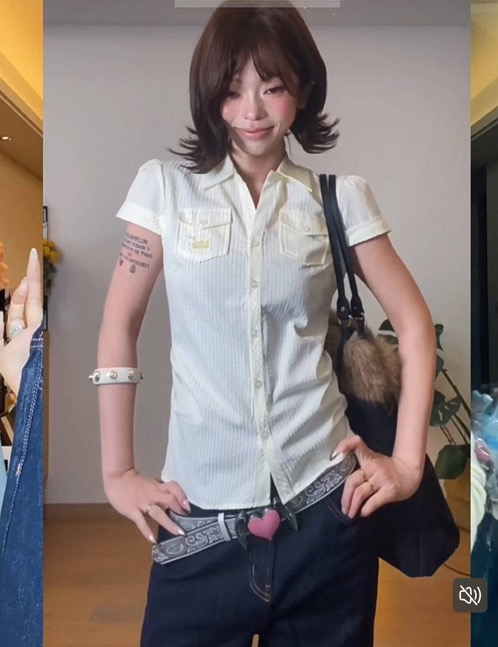 한 부서 미니멀리즘 화이트 폴로 칼라 반팔 여성 셔츠 2026 년 여름 품격 몸매 가꾸기 슬림해 보이는 캐주얼 패션 맨위