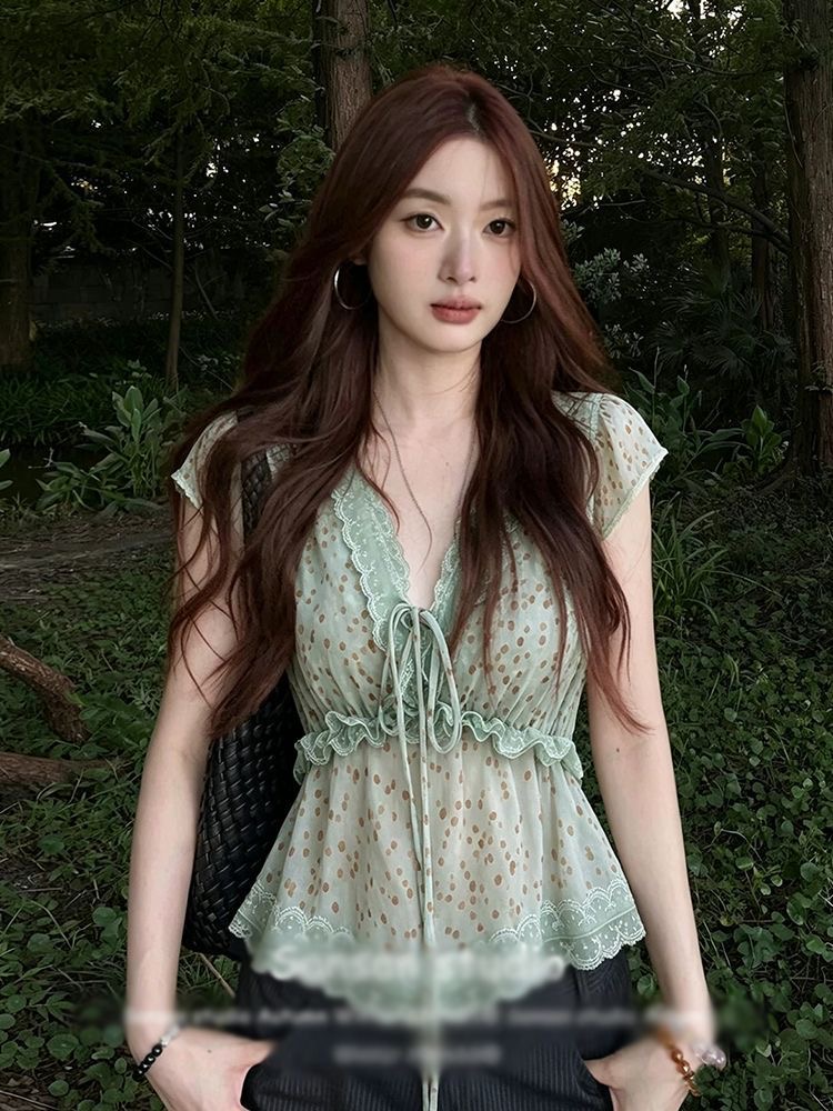 프랑스식 도트 무늬 반팔 여성 셔츠 여름 레이스 측면 V넥 셔츠 쉬폰 셔츠 표시 얇고 작은 날다 소매 녹색 맨위