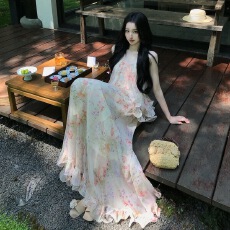 批发浅夏絮语<b class='q'>印花</b>荷叶边吊带裙夏季新款海边度假风连衣裙假两件长裙