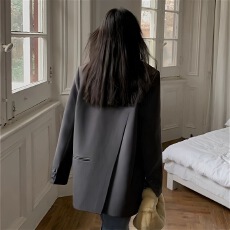 批发韩版chic灰色小西装外套女小个子2026春秋新款<b class='q'>设计</b>感小众休闲西服
