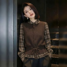批发韩系时尚通勤百搭套装女2026春秋新款百搭针织马甲格子衬衫两件套