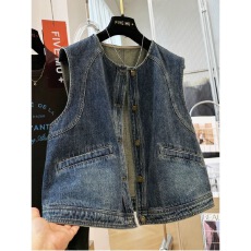 批发韩系穿搭复古休闲圆领<b class='q'>牛仔</b><b class='q'>马甲</b><b class='q'>背心</b>外套女秋季叠穿巨好看无袖坎肩