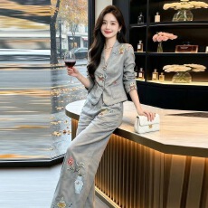 批发时尚洋气<b class='q'>套装</b>女2026秋季新款气质重工西服外套阔腿裤两件套潮