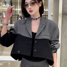 批发韩系时尚拼色两面穿短款<b class='q'>西装</b>外套女2026春季新款百搭显瘦气质夹克