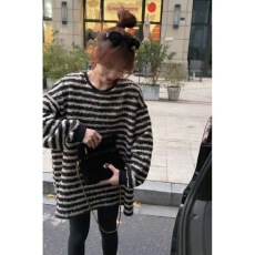 批发2026秋季韩系慵懒风多巴胺松弛感百搭独特别致小众不撞款条纹<b class='q'>卫衣</b>