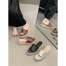 批发增高6cm草编度假风2026夏季新款一字拖鞋女夏小个子坡跟露趾凉拖