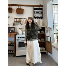 批发实拍<b class='q'>蕾丝</b>边拼接加厚打底衫+羊羔毛马甲+裤子