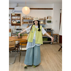 批发实拍马甲+T恤+牛仔<b class='q'>裤</b>