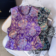 批发实拍新中式<b class='q'>唐装</b>改良圆领盘扣重工缎面提花刺绣改良<b class='q'>汉服</b>马甲背心