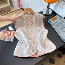 批发实拍新中式改良复古重工刺绣小圆领盘扣提花织锦织金马甲开衫外套