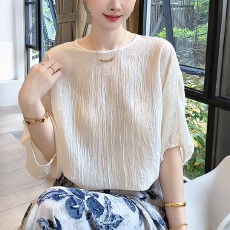 批发豆子优选-夏季新款法式气质肌理感圆领灯笼七分袖<b class='q'>衬衣</b>