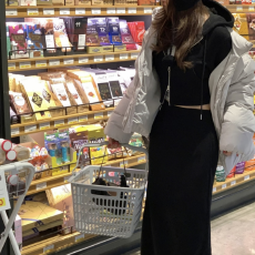 批发已出货   慵懒风连帽双拉链<b class='q'>卫衣</b>上衣+松紧腰开叉半身裙 两件套