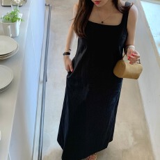 批发已出货    时尚百搭后<b class='q'>开叉</b>方领无袖背心<b class='q'>连衣裙</b>