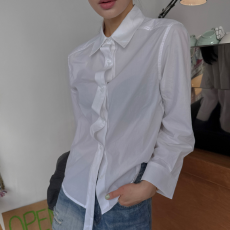 批发春款  简约设计感时髦系扣百搭<b class='q'>衬衫</b>