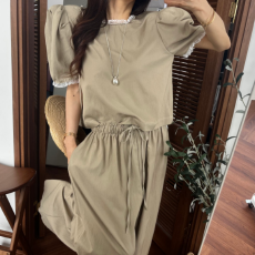 批发新款     时尚花边拼接泡泡袖套头上衣+松紧腰直筒长<b class='q'>裤</b>套装
