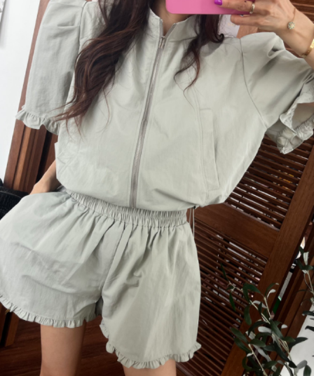 새로운 연령 감소 지퍼 스탠드 칼라 허리 반팔 맨위 반바지 투피스 세트