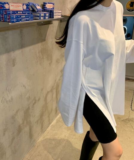 있음 선적 인터넷 유명인 패션 중간 길이 디자인 센스 양면 트임 화이트 만나는 티셔츠 여성 긴 소매