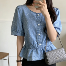 批发現貨~重工水洗花朵 <b class='q'>牛仔</b>碎花<b class='q'>衬衫</b> 复古纽扣 宽松短袖<b class='q'>衬衫</b>女