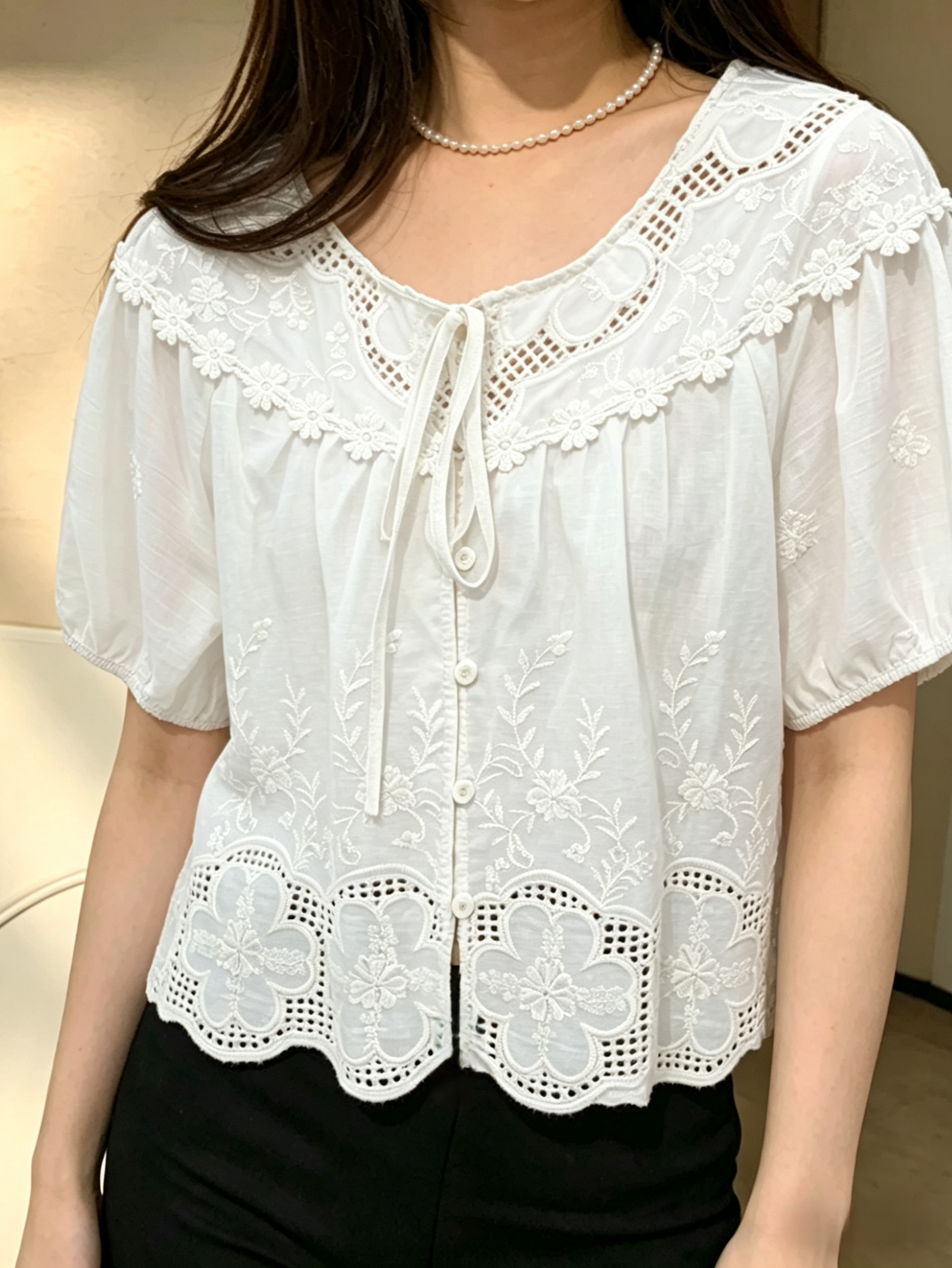 선물 화물 디자인 센스 자수 홀로우 아웃 셔츠 여성 부드러운 Chic 연령 감소 레이스업 작은 셔츠