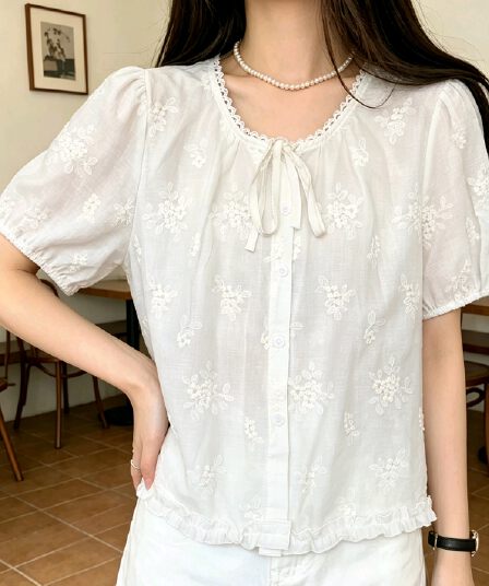 선물 화물 절묘한 바람 한국 동대문 품격 라운드 넥 자수 달콤함 레이스업 반팔 셔츠 작은 셔츠 여성