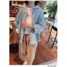 批发現貨~韩国宽松休闲连帽<b class='q'>牛仔</b><b class='q'>外套女</b>简约薄款七分袖水洗蓝上衣