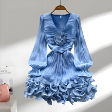 批发轻奢<b class='q'>名媛</b>重工立体花朵V领长袖收腰荷叶边<b class='q'>连衣裙</b>女法式优雅礼服裙