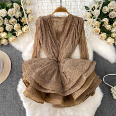 批发欧美复古风小众性感蕾丝长袖连衣裙女<b class='q'>夏季</b>收腰显瘦蓬蓬荷叶边短裙