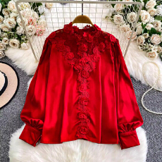 批发欧美轻奢名媛重工<b class='q'>蕾丝</b>立体花朵圆领<b class='q'>衬衫</b>女显瘦高级感抗皱缎面<b class='q'>衬衣</b>